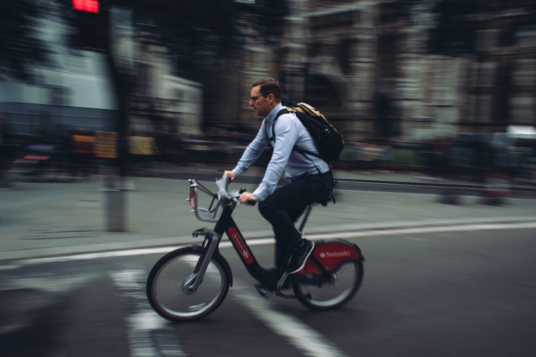 How to Save Money on Commuting with an Electric Bike – UK Tips